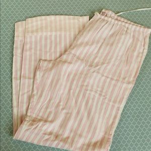 Victoria’s secret lounge pants